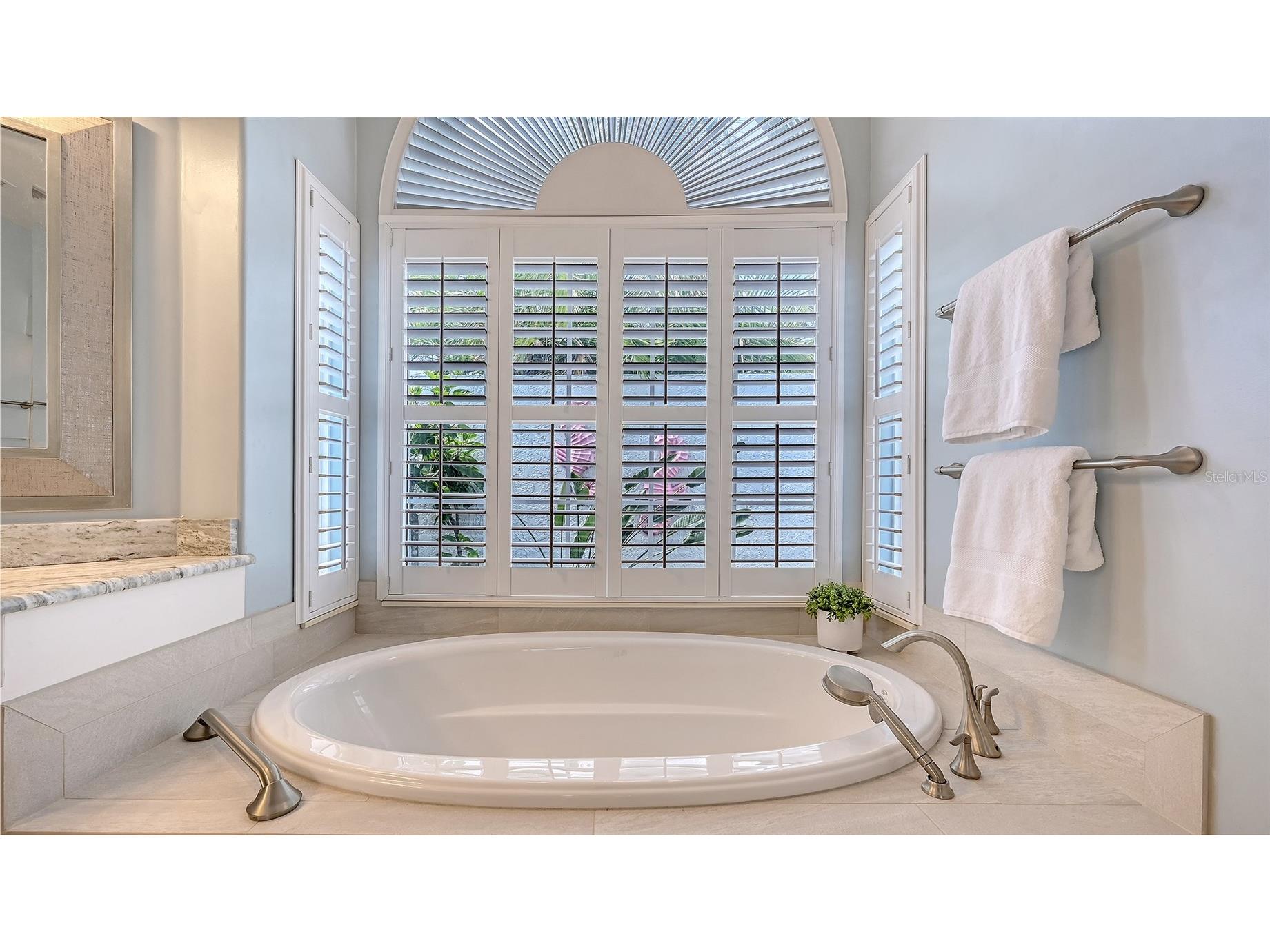 5515 Downham Meadows Sarasota FL 34235 A4681324 image37