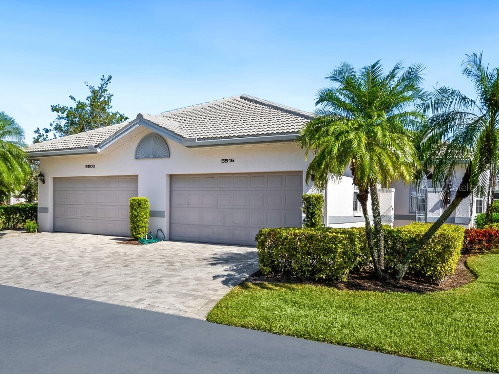 5515 E Long Common Court #30 Sarasota FL 34235 A4588356 image1