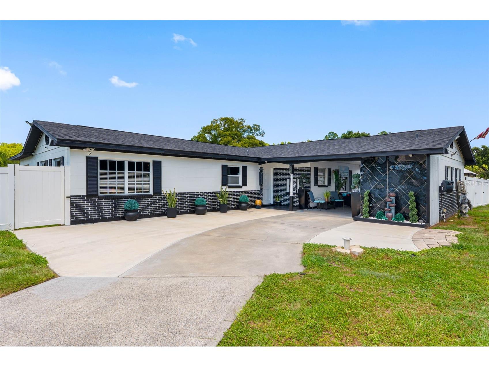 5515 Lake Le Clare Road Lutz FL 33558 TB8516728 image1