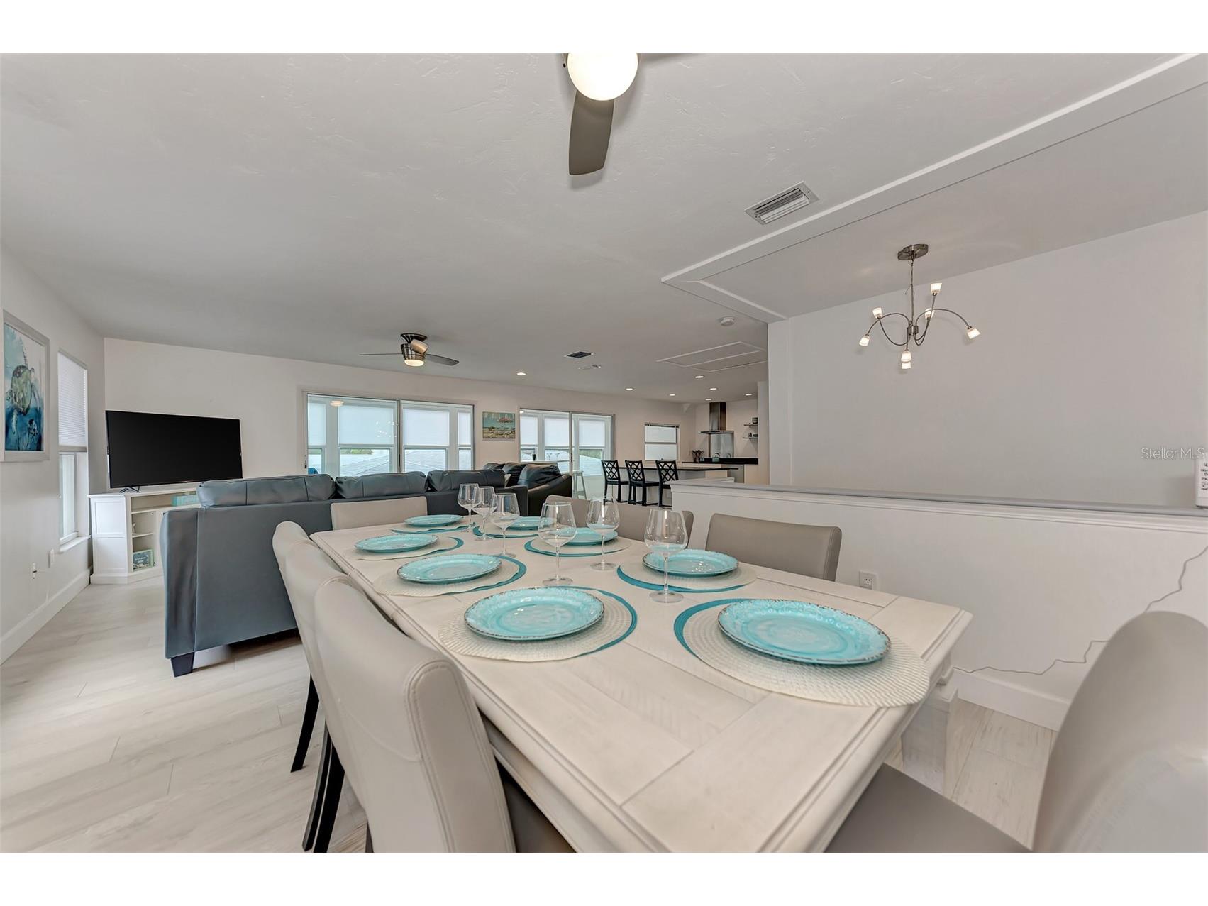 5516 Avenida Del Mare Sarasota FL 34242 A4587247 image15