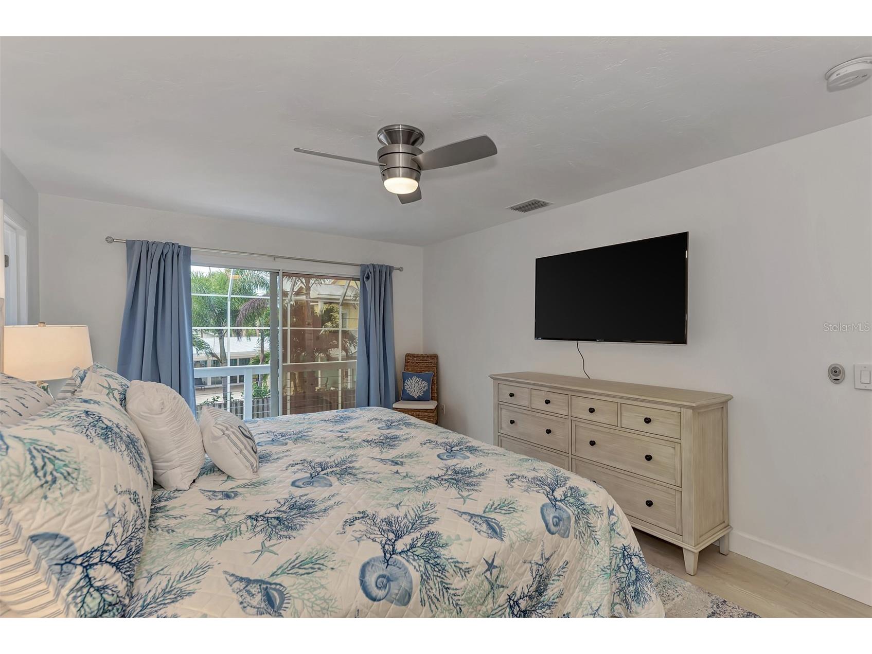 5516 Avenida Del Mare Sarasota FL 34242 A4587247 image27