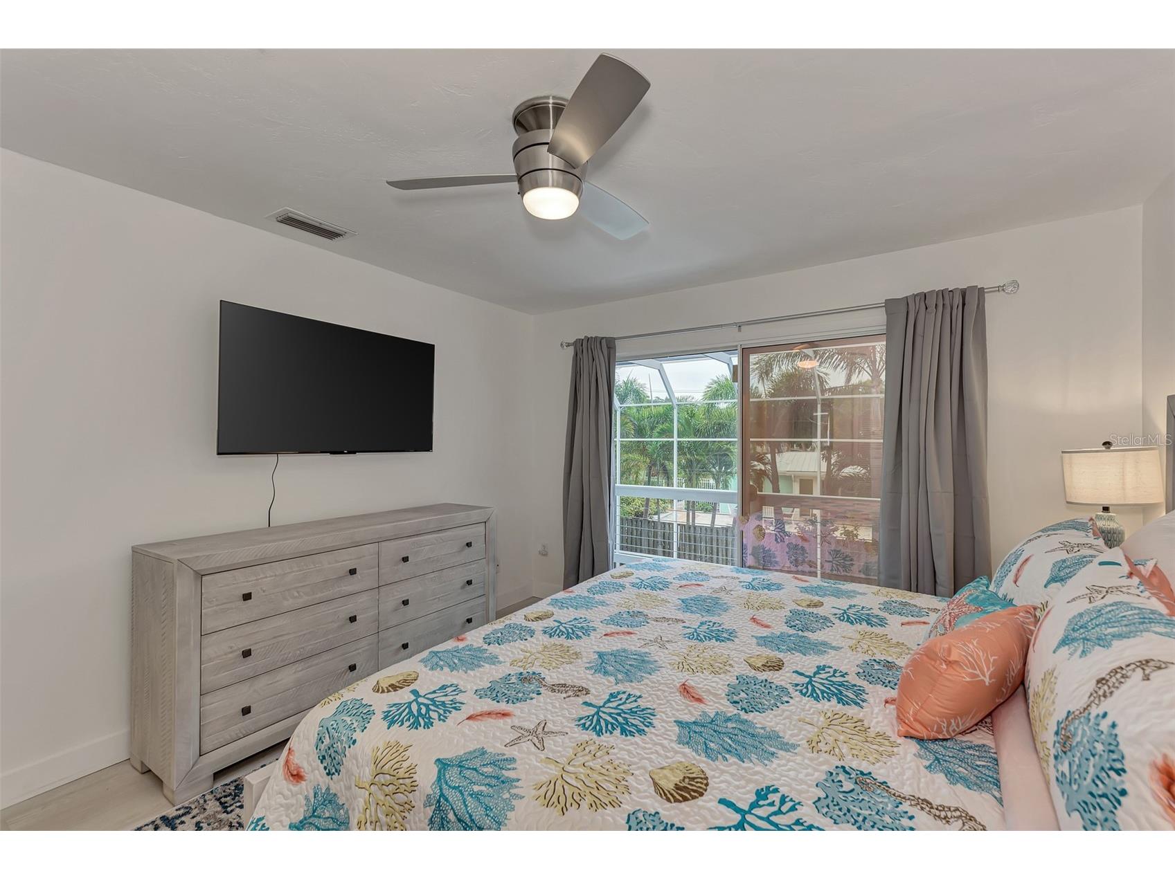 5516 Avenida Del Mare Sarasota FL 34242 A4587247 image32