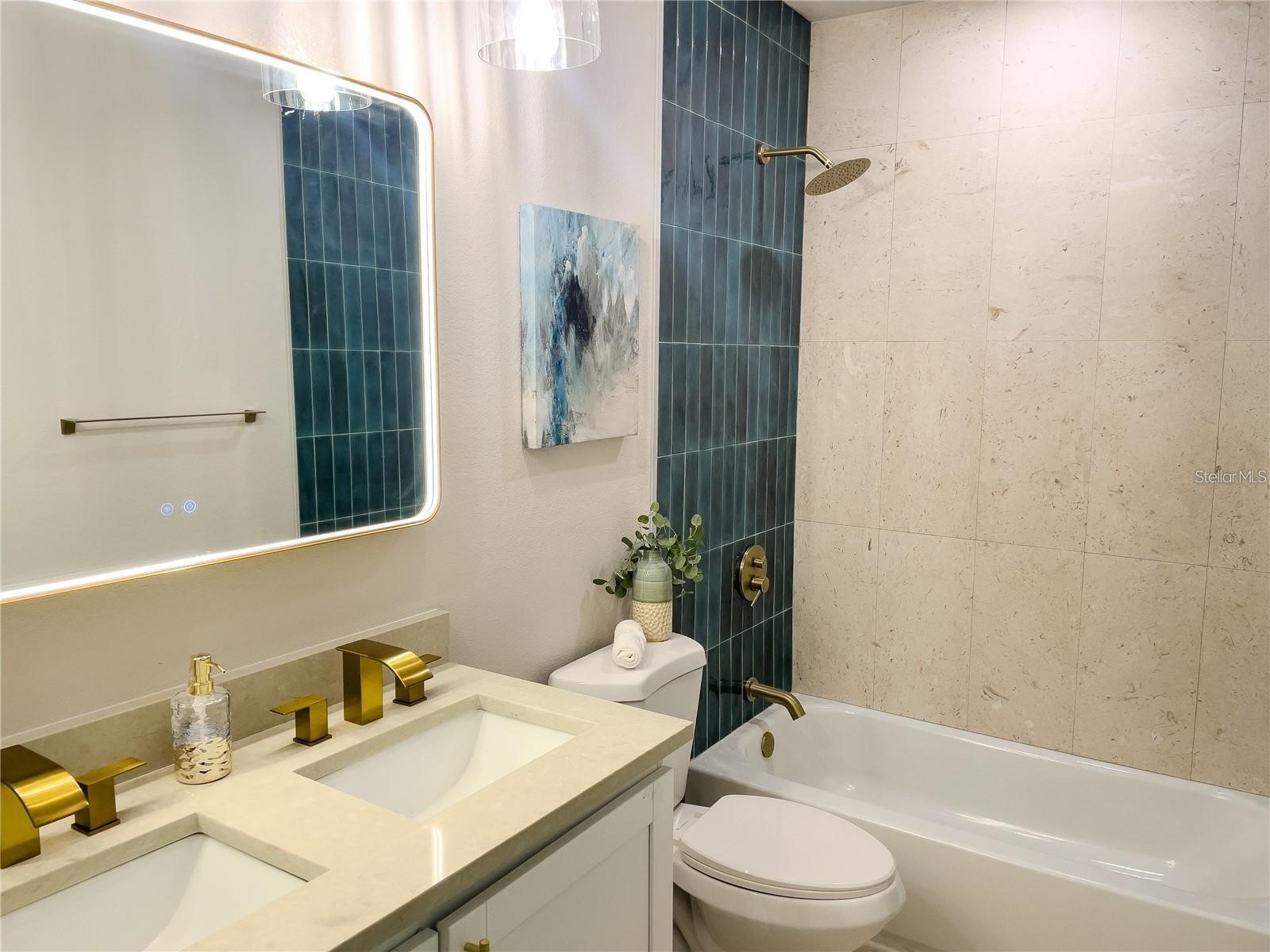 5516 Golden Drive Tampa FL 33634 TB8483102 image12