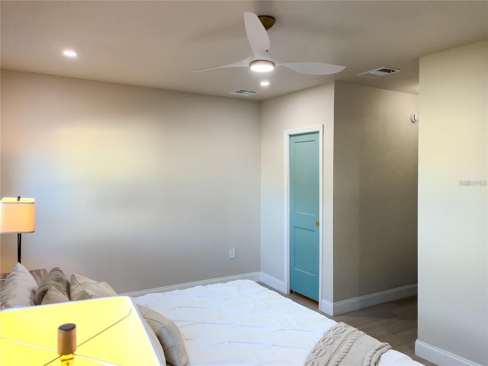 5516 Golden Drive Tampa FL 33634 TB8483102 image20