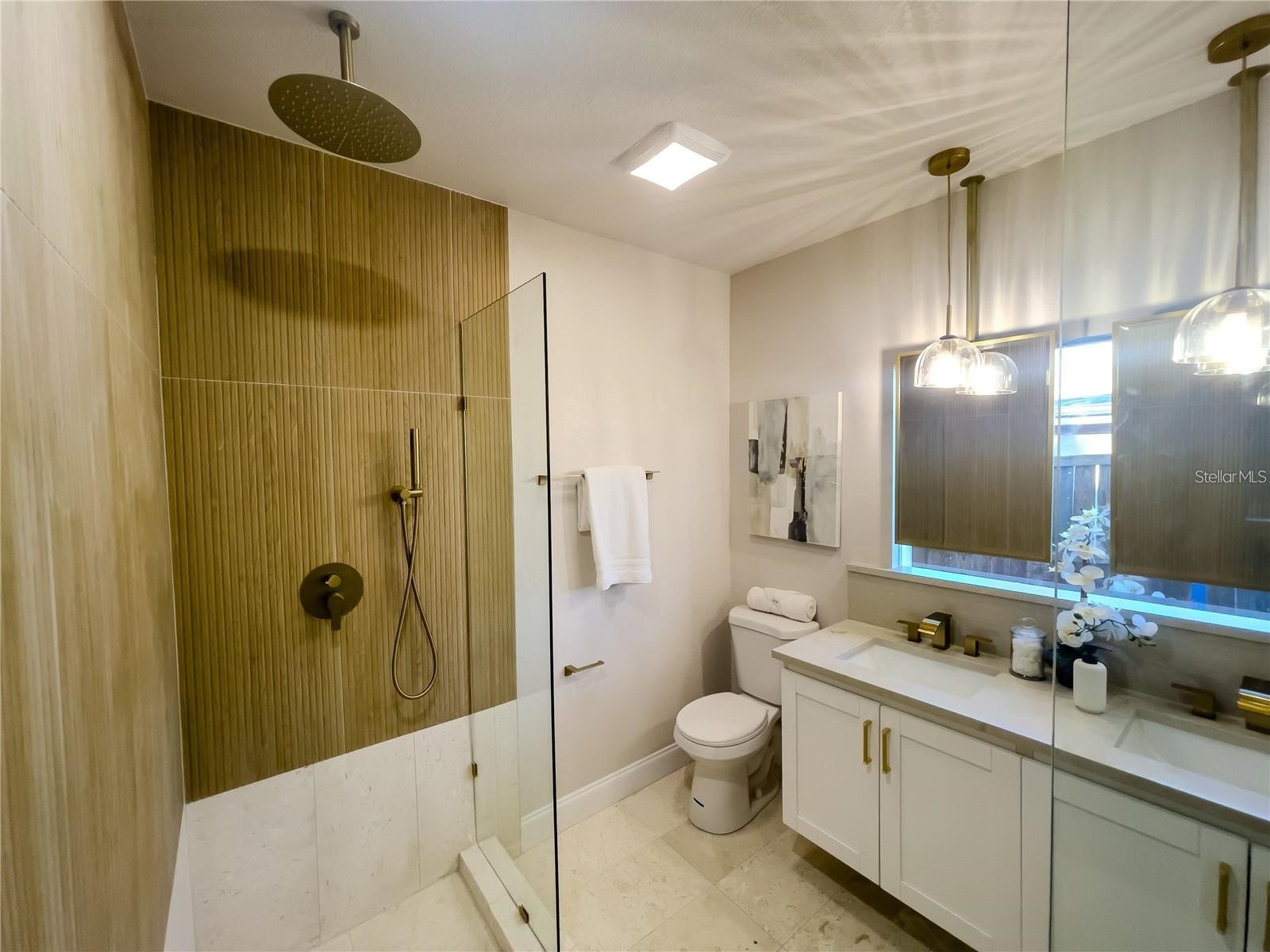 5516 Golden Drive Tampa FL 33634 TB8483102 image24