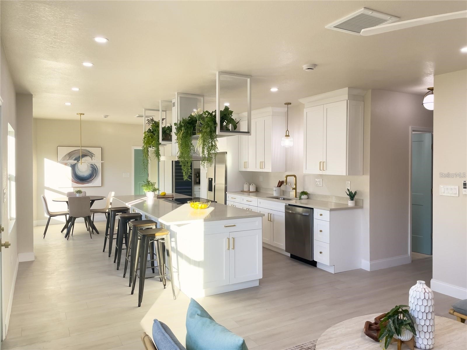5516 Golden Drive Tampa FL 33634 TB8483102 image3