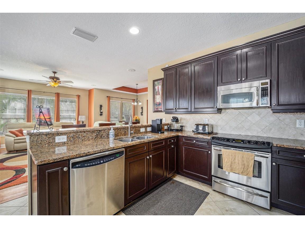 5516 Luminar Pointe Lane Apollo Beach FL 33572 TB8439800 image14