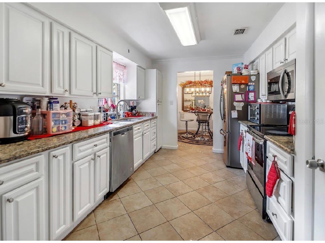 5516 Sedgefield Street Orlando FL 32808 S5147387 image3