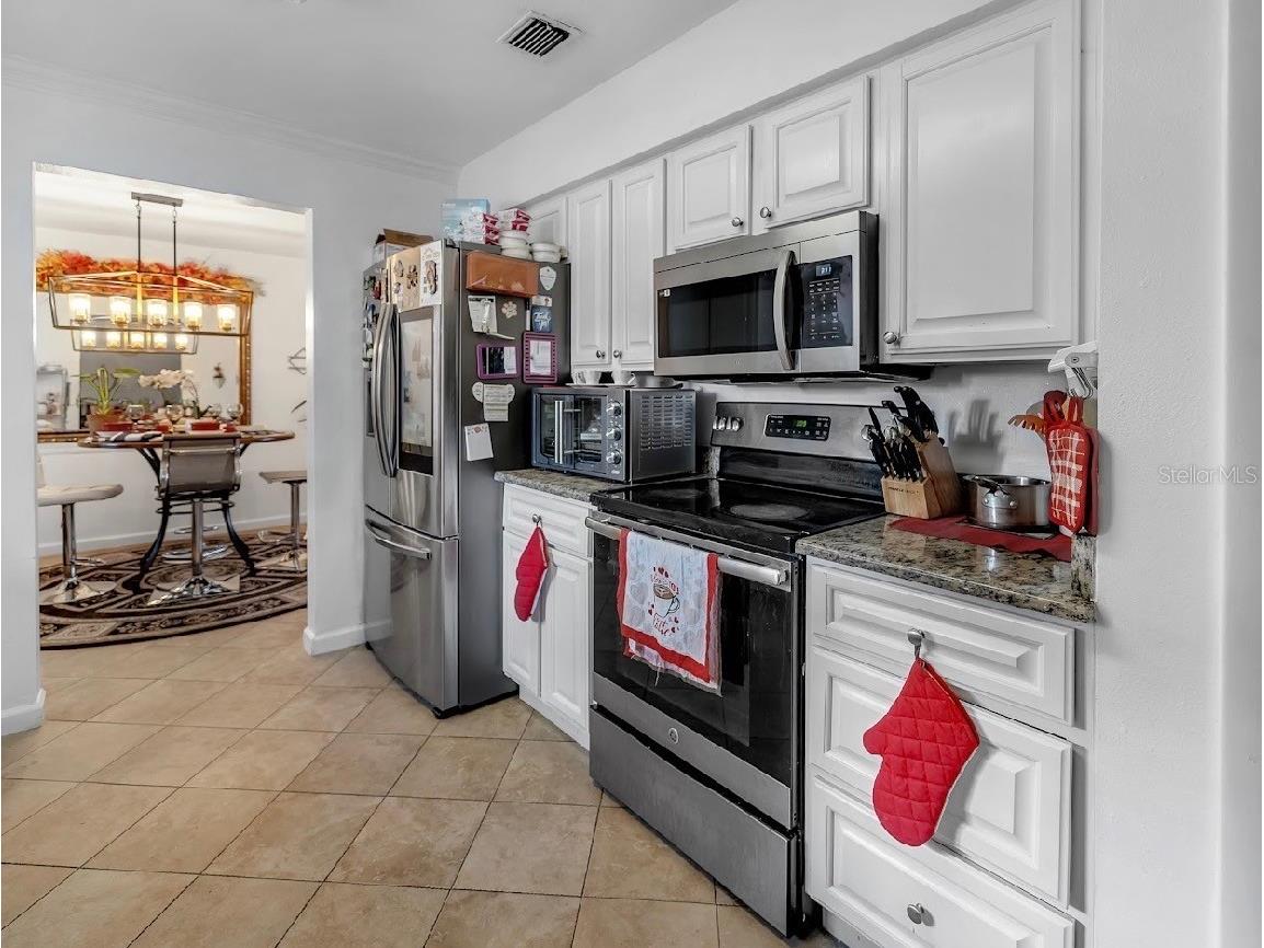 5516 Sedgefield Street Orlando FL 32808 S5147387 image4