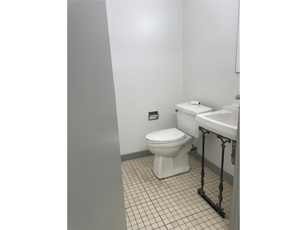 5517 Commerce Drive #5 & 6 Orlando FL 32839 O6314682 image3