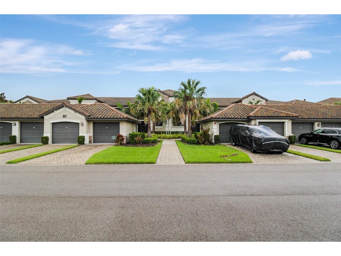 5517 Palmer Circle #105 Bradenton FL 34211 A4672389 image1