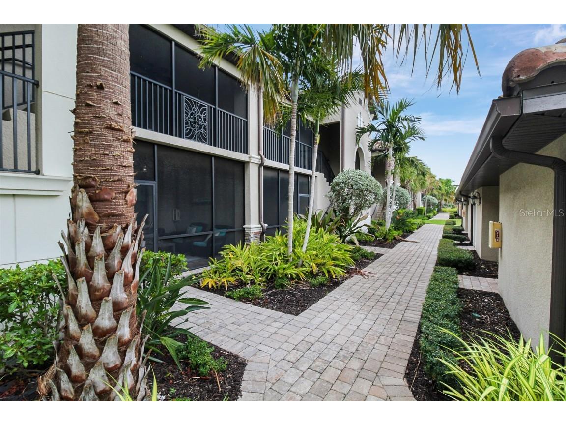 5517 Palmer Circle #105 Bradenton FL 34211 A4672389 image2