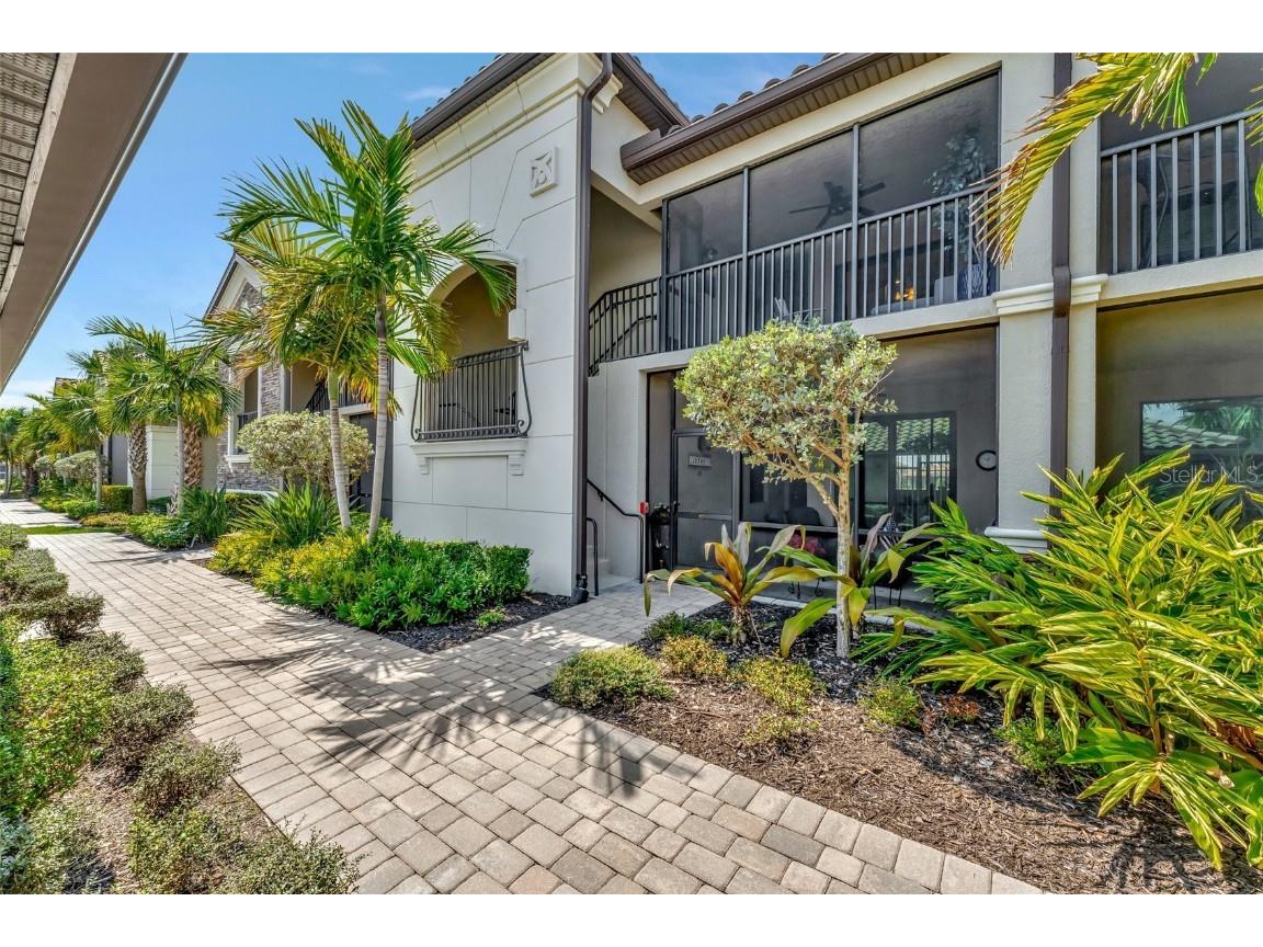 5517 Palmer Circle #202 Bradenton FL 34211 A4562696 image1