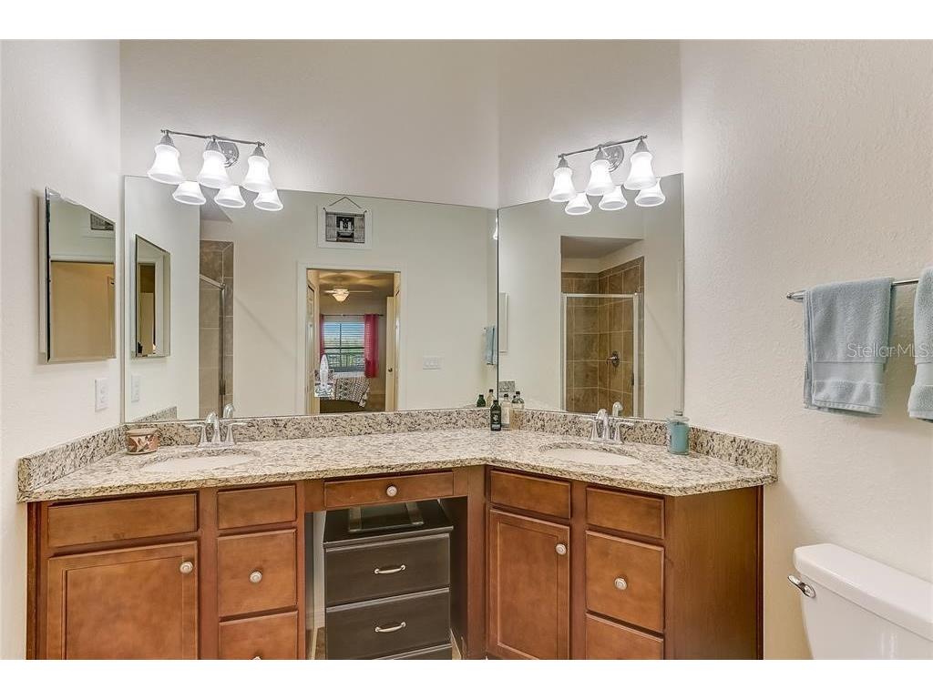 5517 Palmer Circle #203 Bradenton FL 34211 A4684339 image54