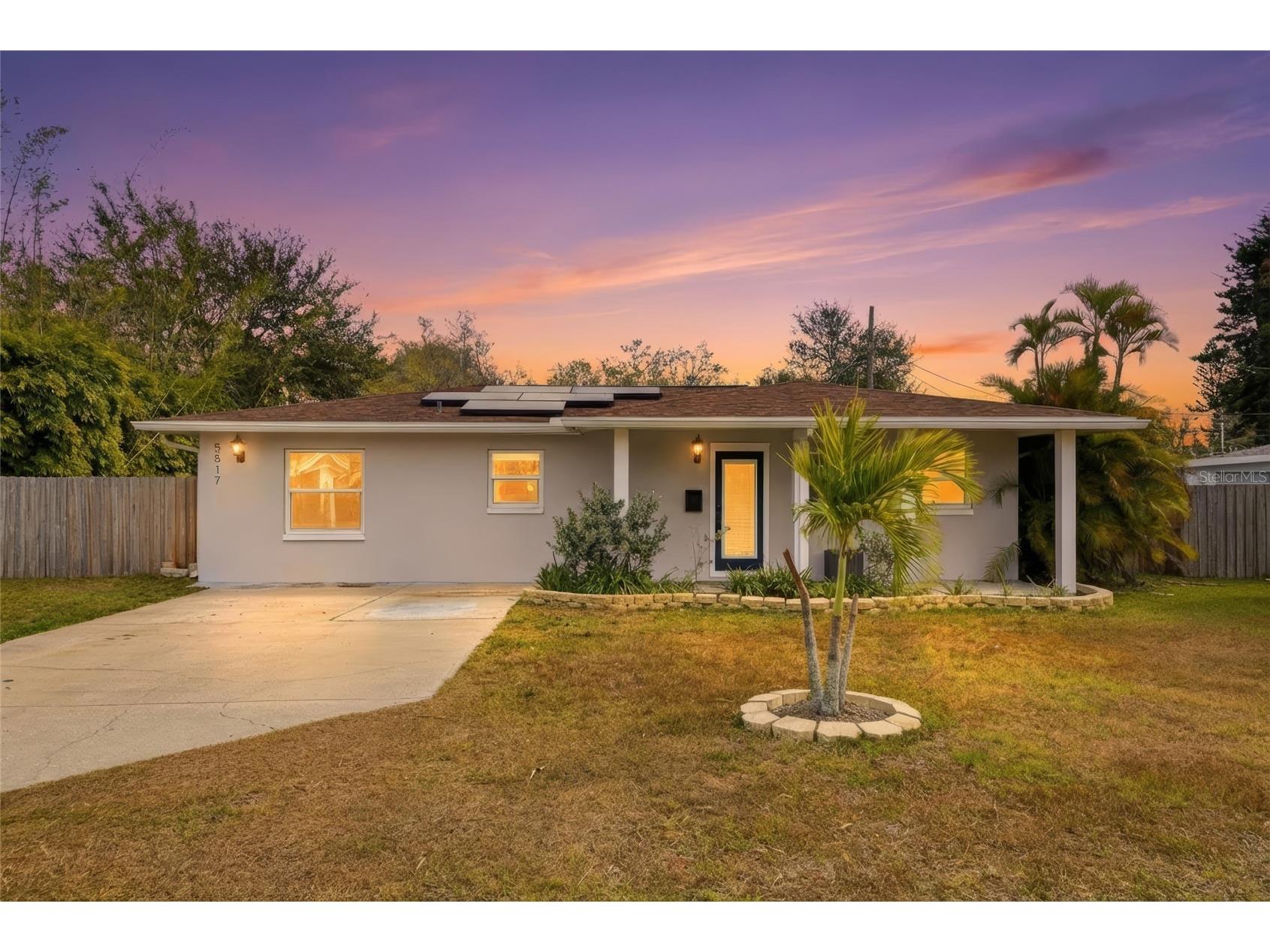 5517 Pershing Street NE Saint Petersburg FL 33703 TB8473367 image1