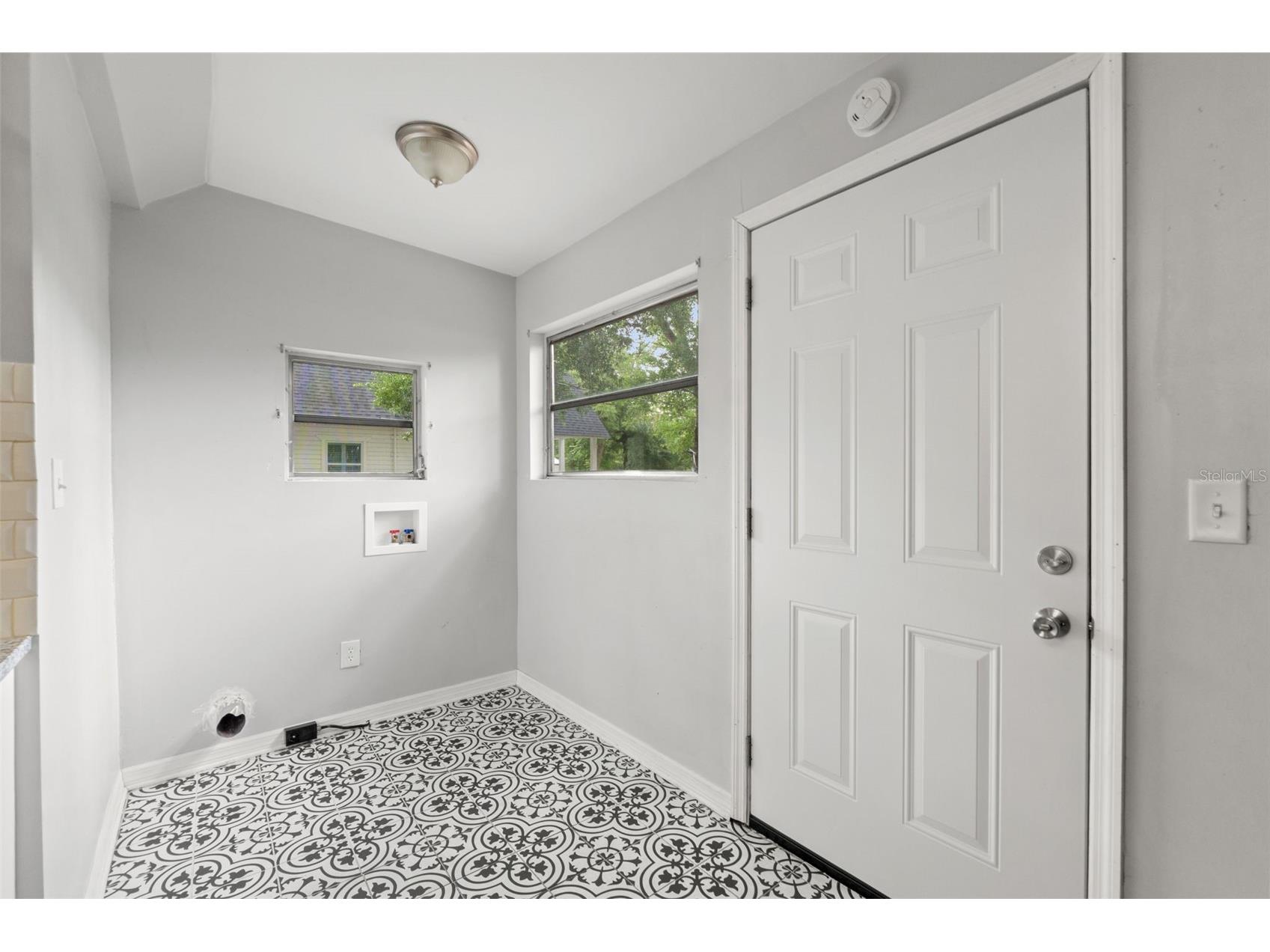 5518 11th Street Zephyrhills FL 33542 W7886214 image14