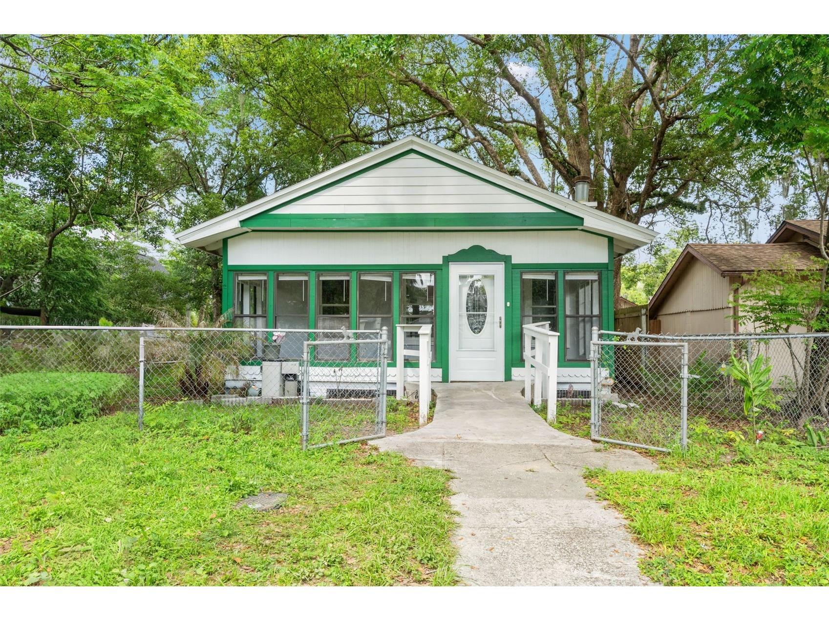 5518 11th Street Zephyrhills FL 33542 W7886214 image2