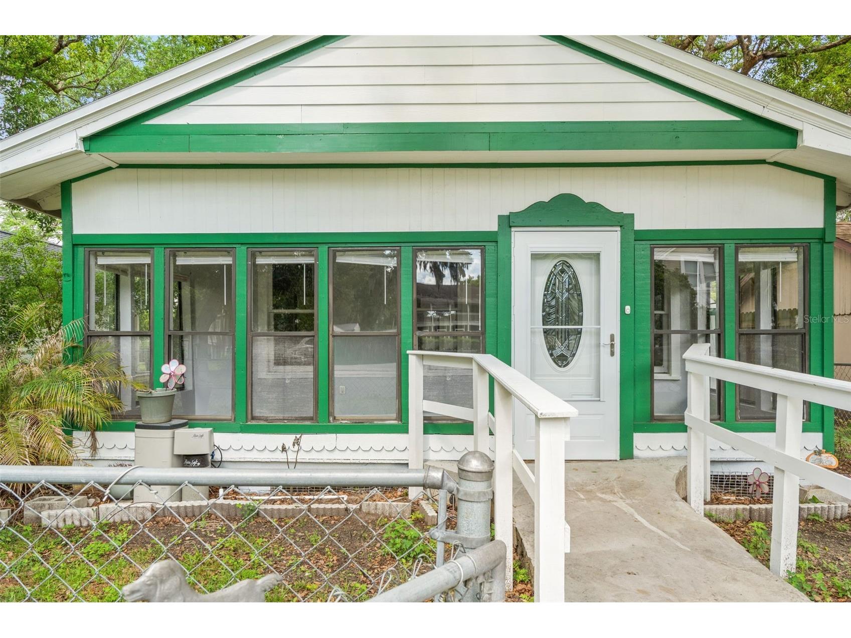 5518 11th Street Zephyrhills FL 33542 W7886214 image32