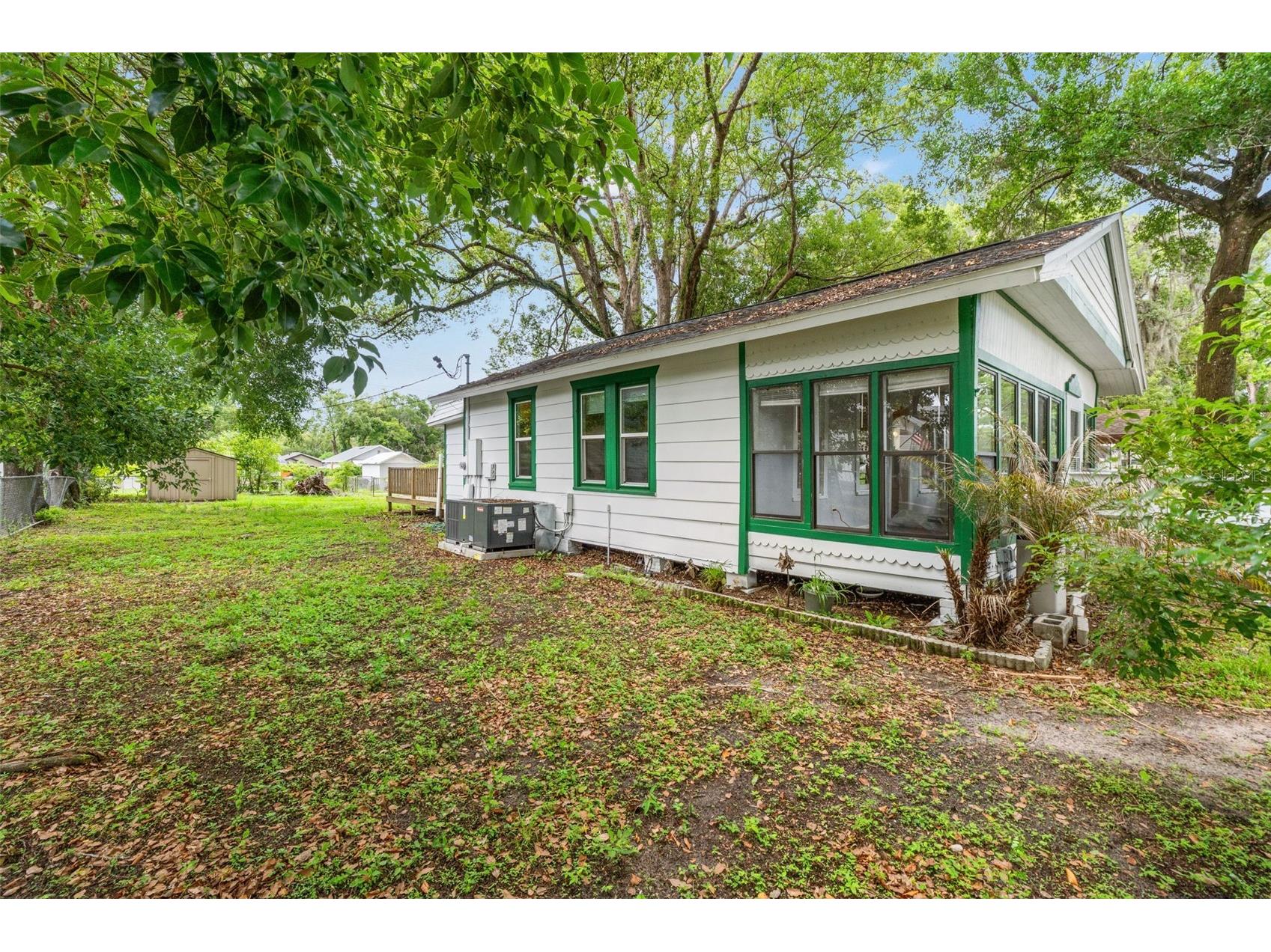 5518 11th Street Zephyrhills FL 33542 W7886214 image33