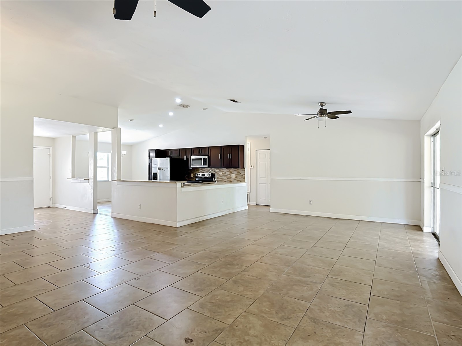 5518 Sandy Hill Drive Orlando FL 32821 A4699114 image3