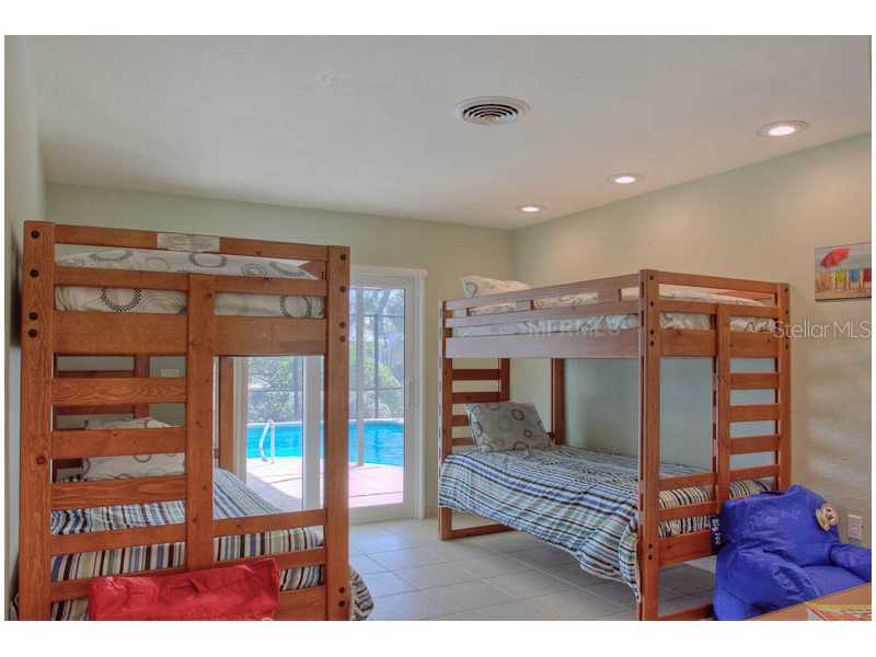 5519 Azure Way Sarasota FL 34242 A3984202 image19