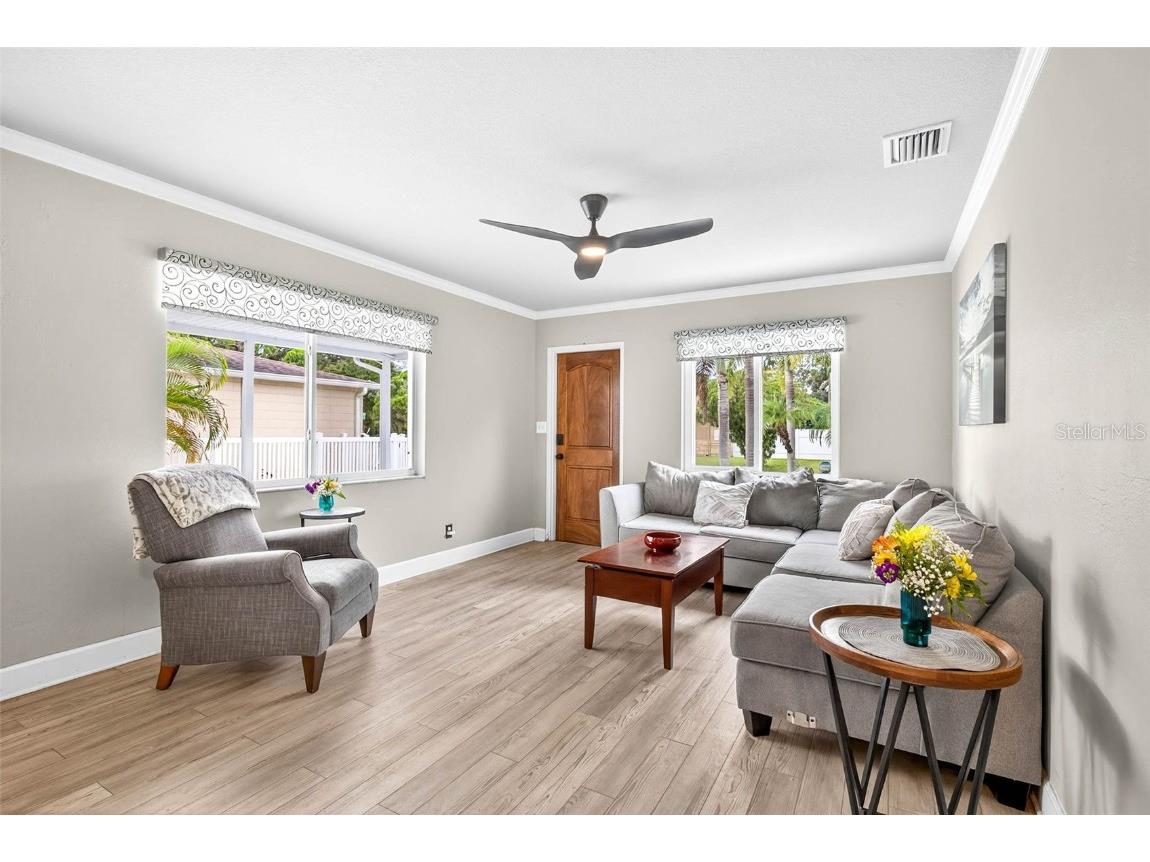 5519 Commonwealth Avenue N Saint Petersburg FL 33703 TB8452665 image3