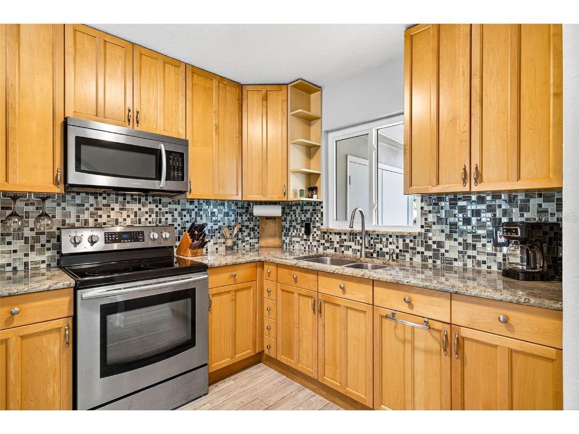 5519 Commonwealth Avenue N Saint Petersburg FL 33703 TB8452665 image5