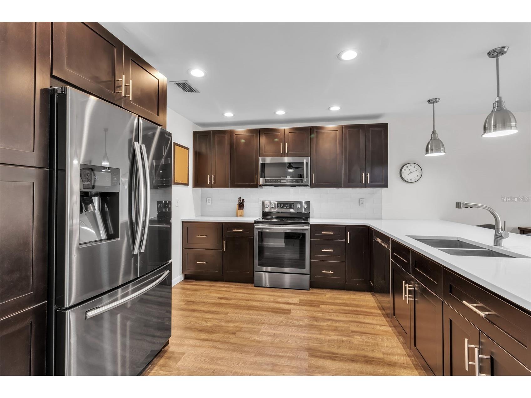 5519 Palm Aire Drive Sarasota FL 34243 A4686305 image13