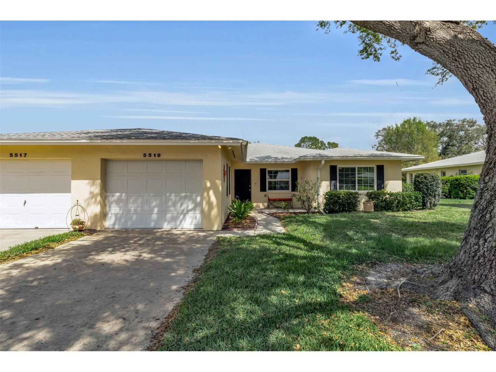 5519 Palm Aire Drive Sarasota FL 34243 A4686305 image2