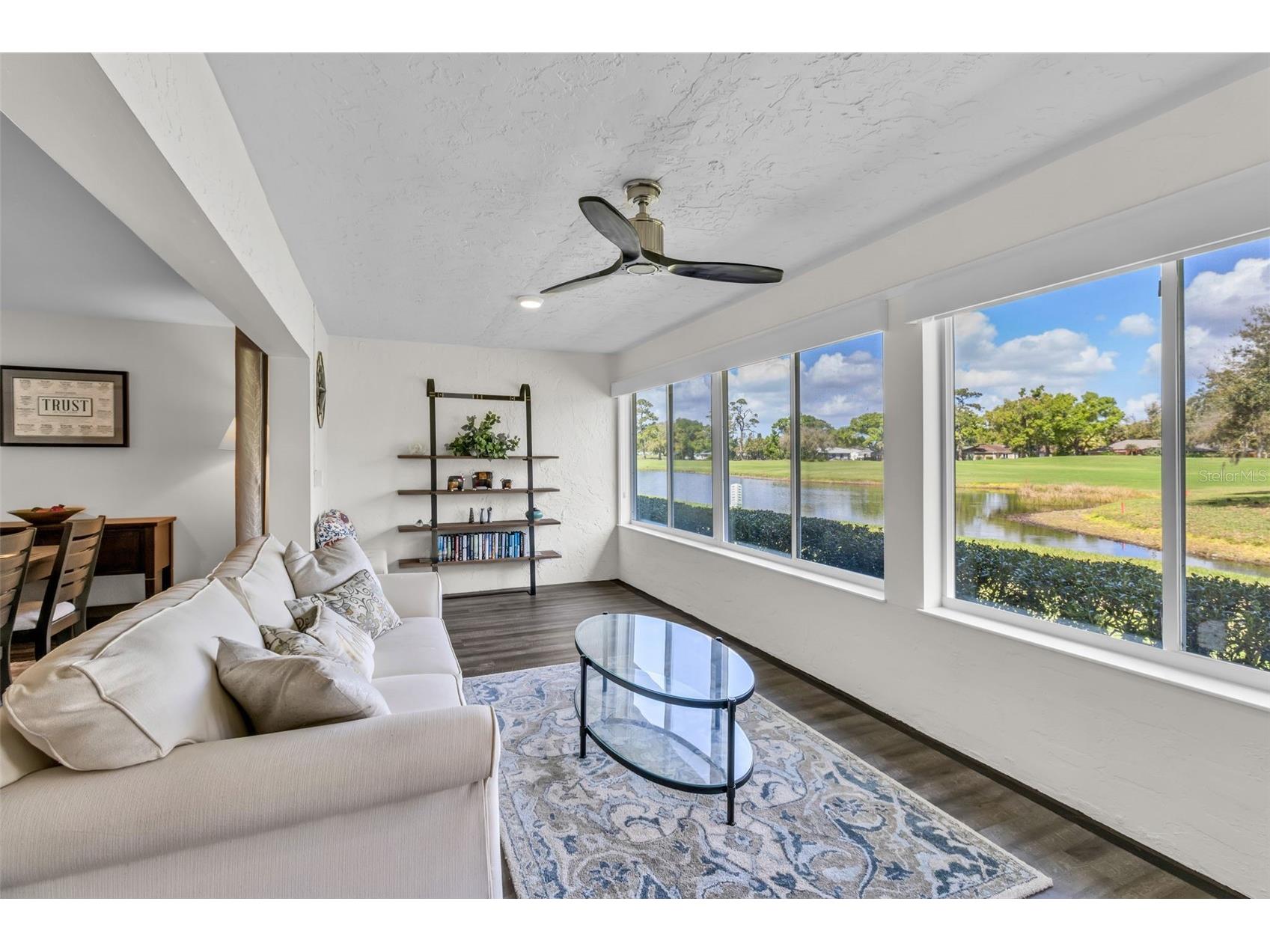 5519 Palm Aire Drive Sarasota FL 34243 A4686305 image3