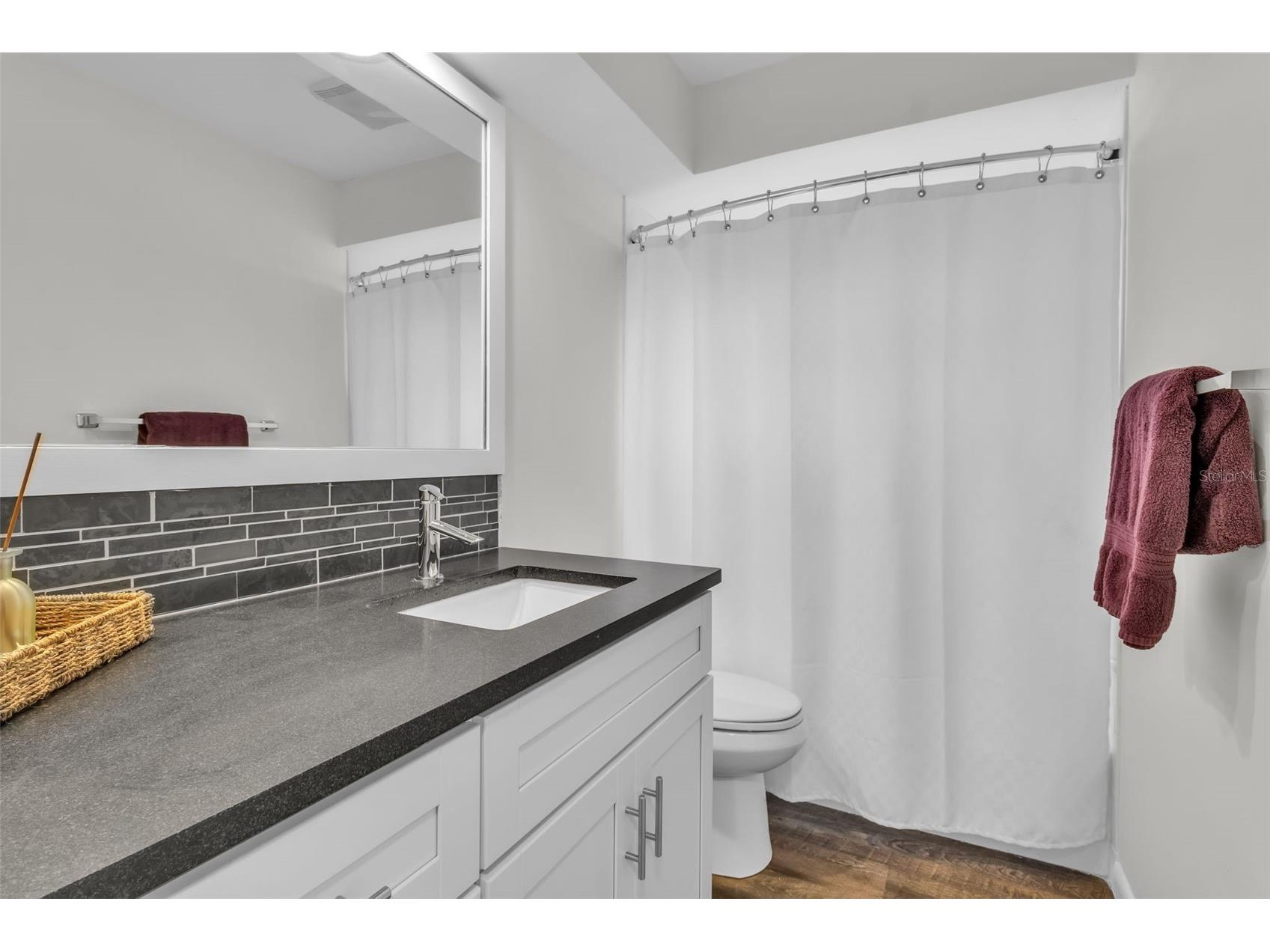 5519 Palm Aire Drive Sarasota FL 34243 A4686305 image36
