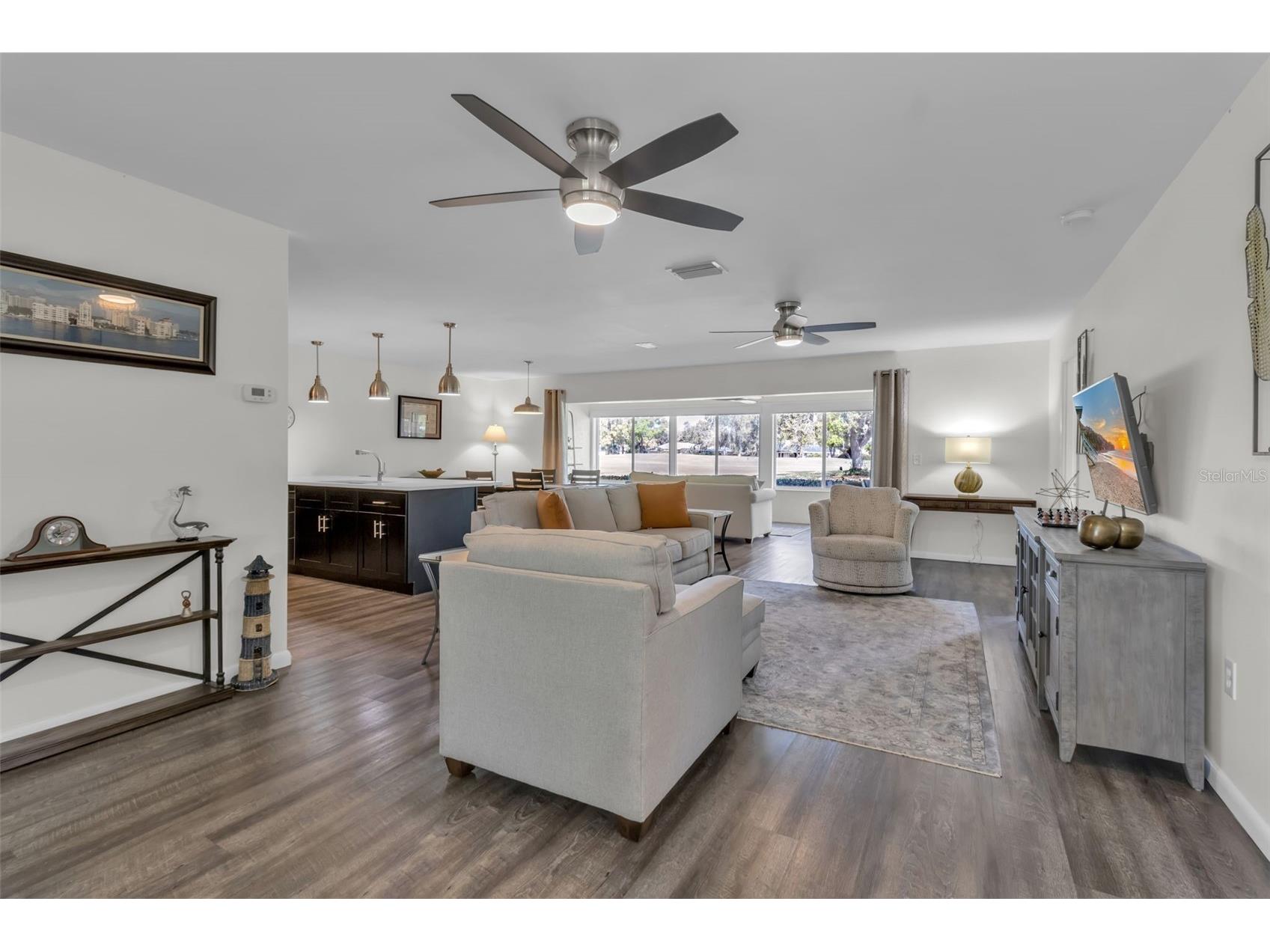 5519 Palm Aire Drive Sarasota FL 34243 A4686305 image9