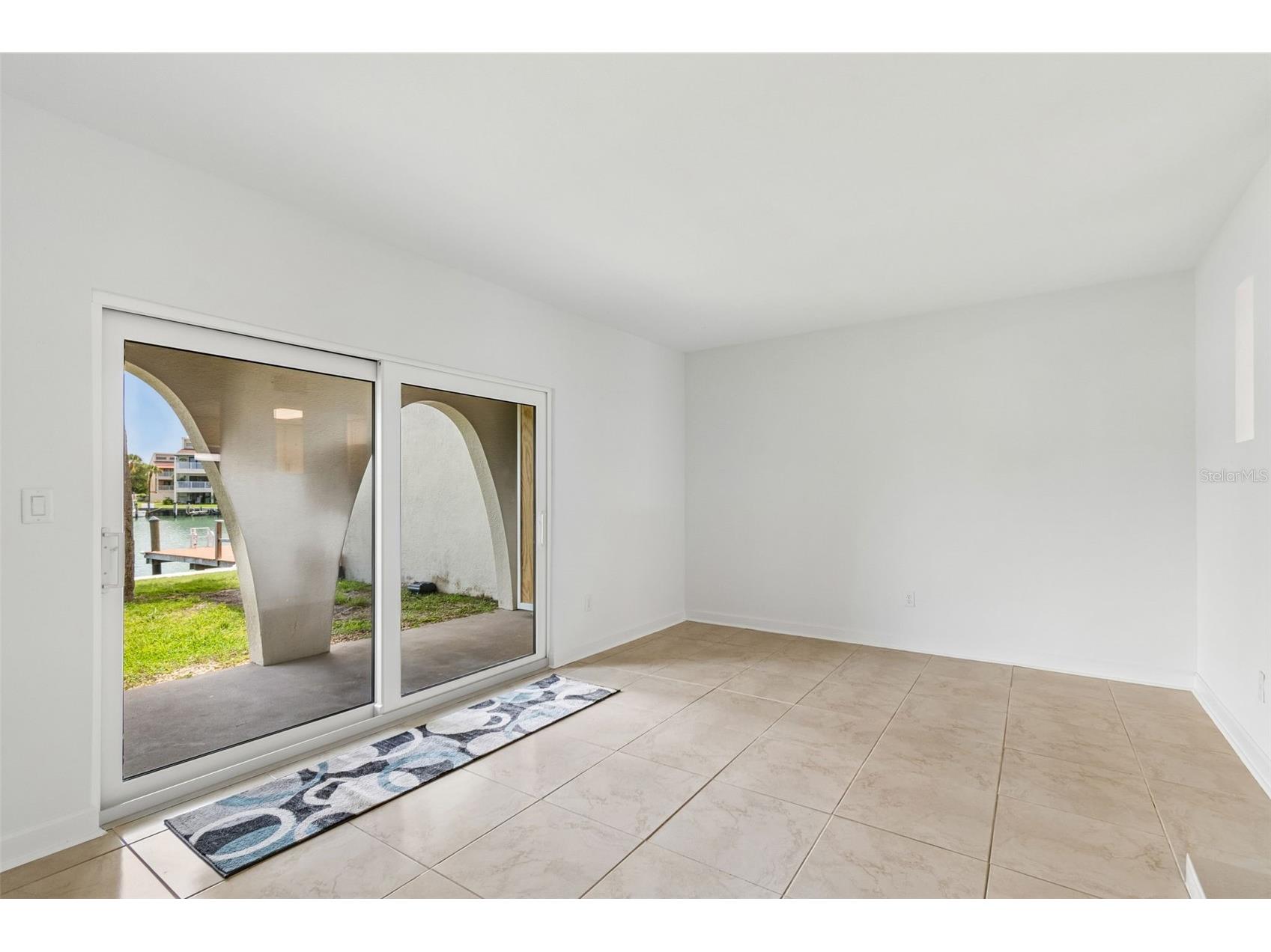 552 Plaza Seville Court #97 Treasure Island FL 33706 TB8517350 image12