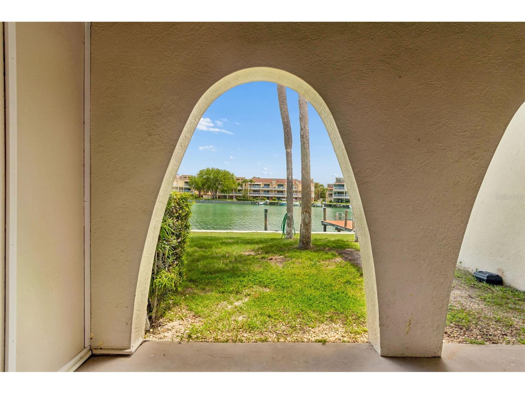 552 Plaza Seville Court #97 Treasure Island FL 33706 TB8517350 image22