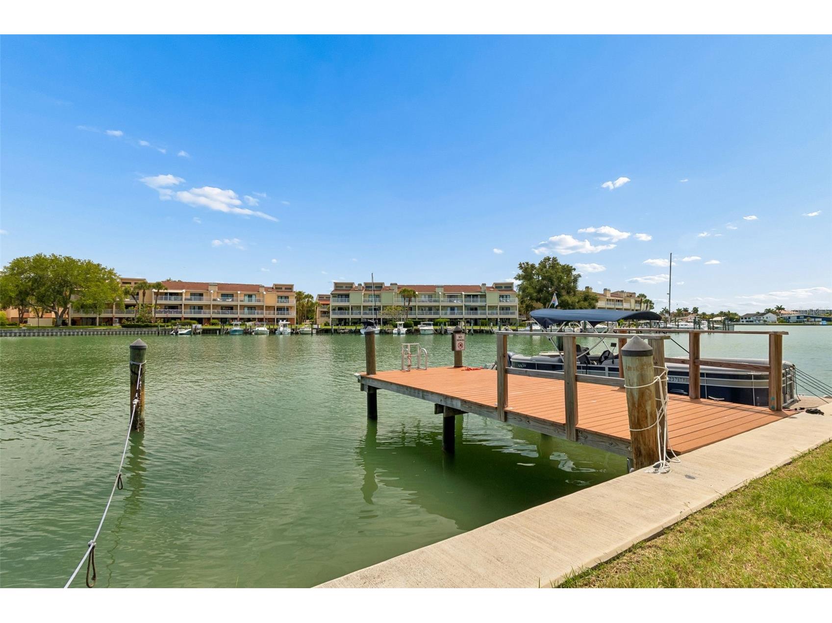 552 Plaza Seville Court #97 Treasure Island FL 33706 TB8517350 image27