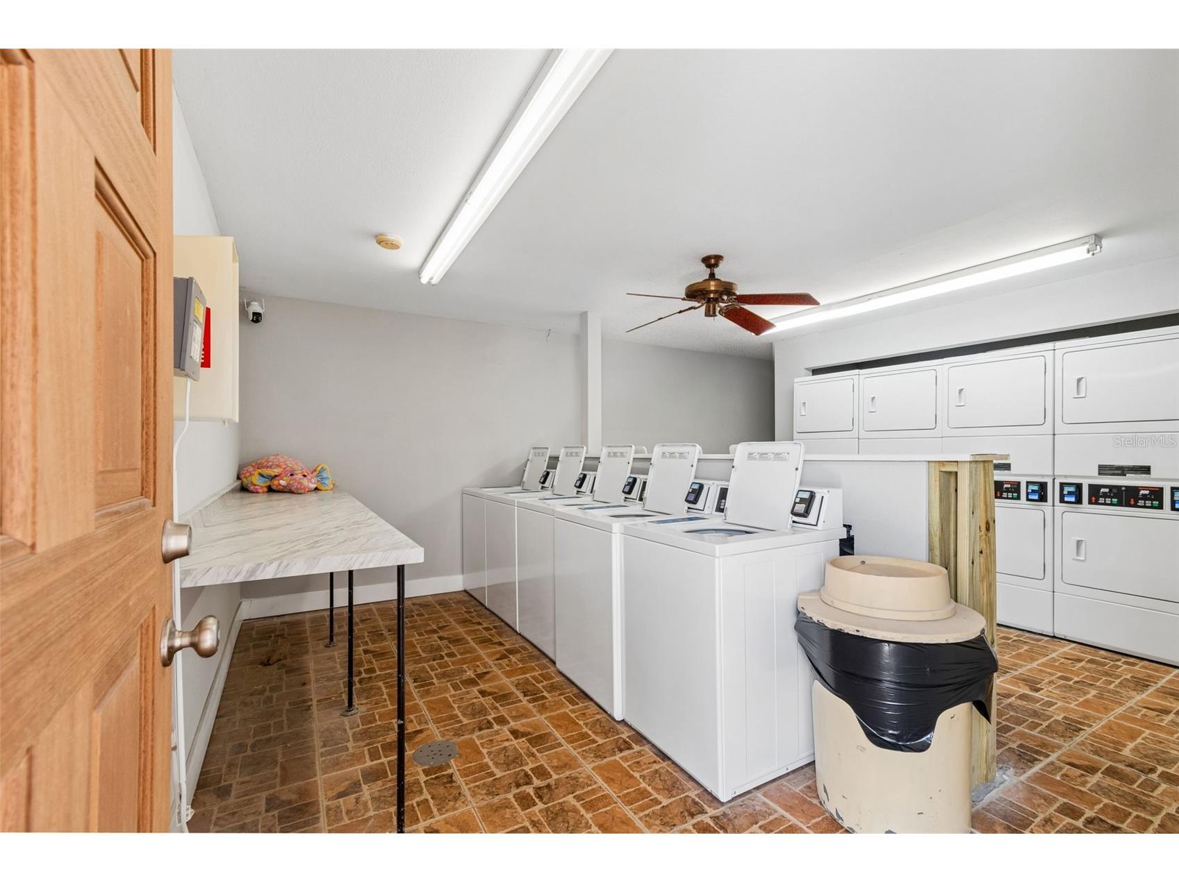 552 Plaza Seville Court #97 Treasure Island FL 33706 TB8517350 image29