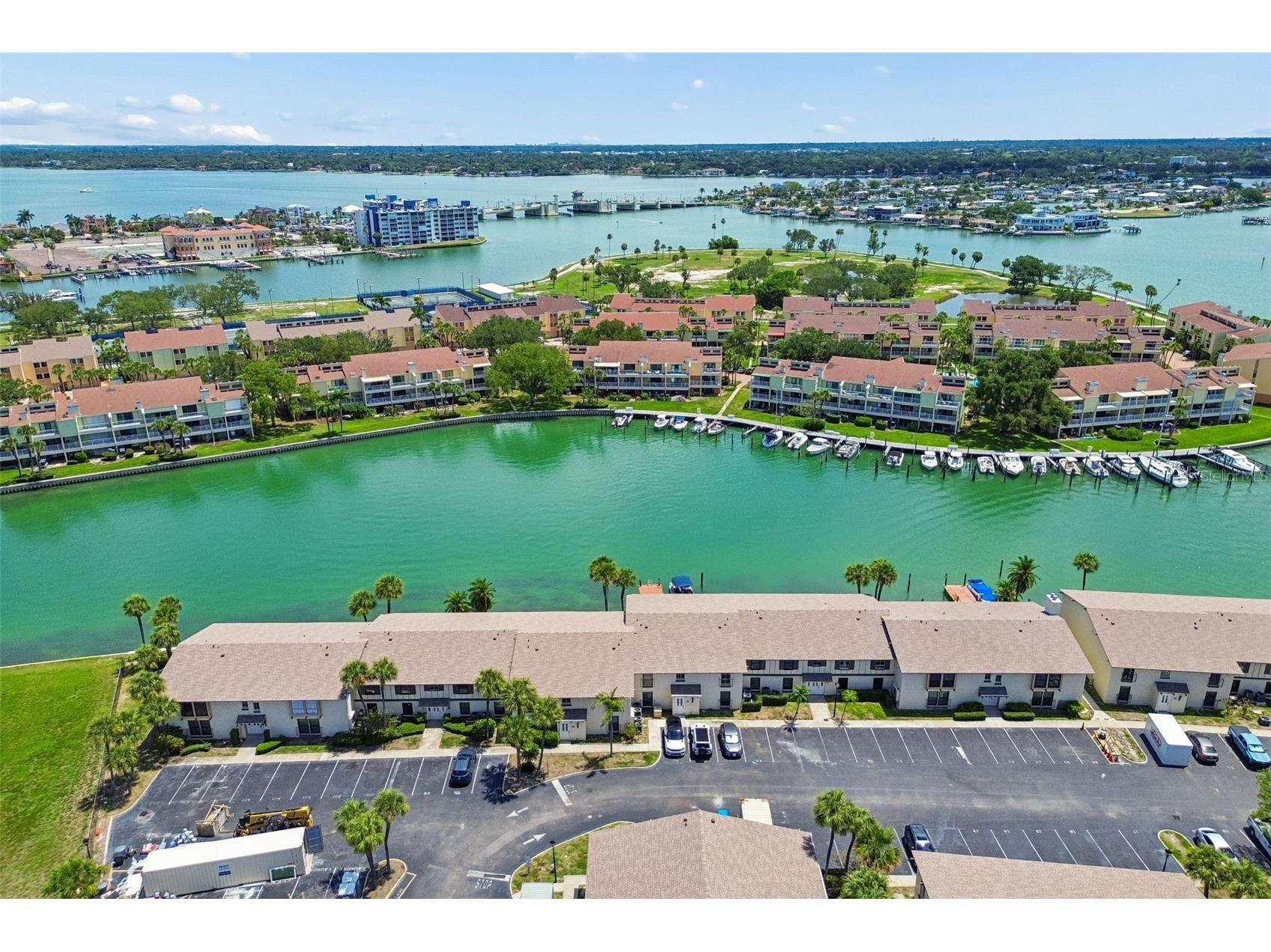 552 Plaza Seville Court #97 Treasure Island FL 33706 TB8517350 image33