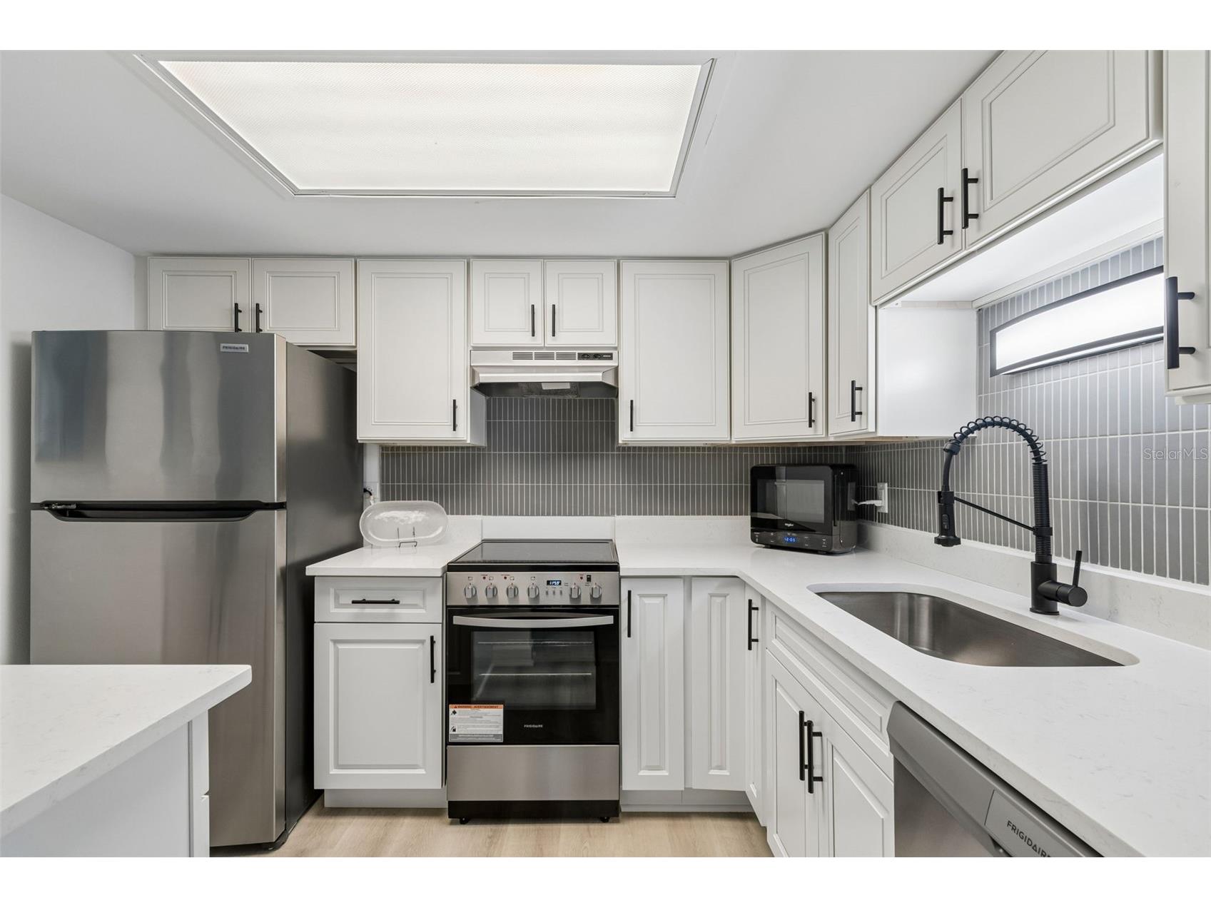 552 Plaza Seville Court #97 Treasure Island FL 33706 TB8517350 image7