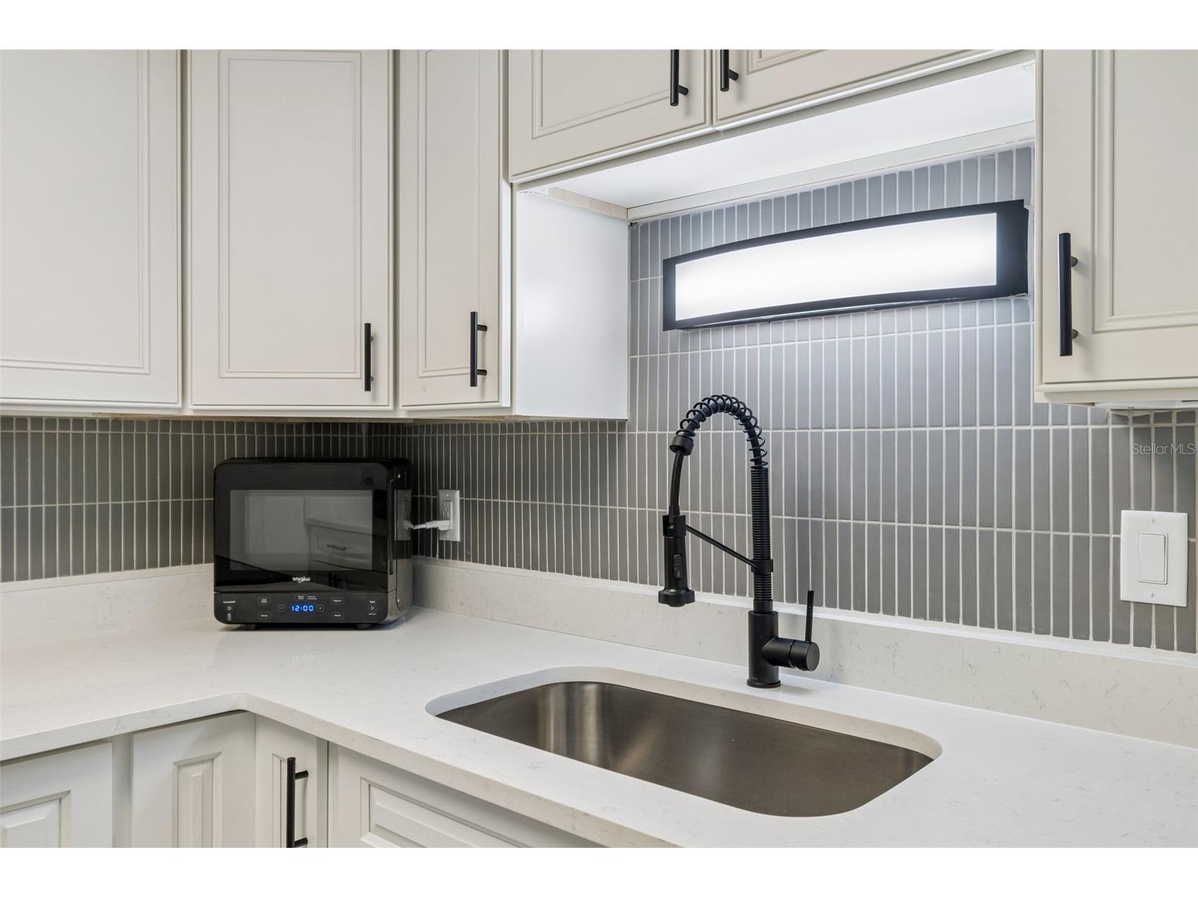552 Plaza Seville Court #97 Treasure Island FL 33706 TB8517350 image8