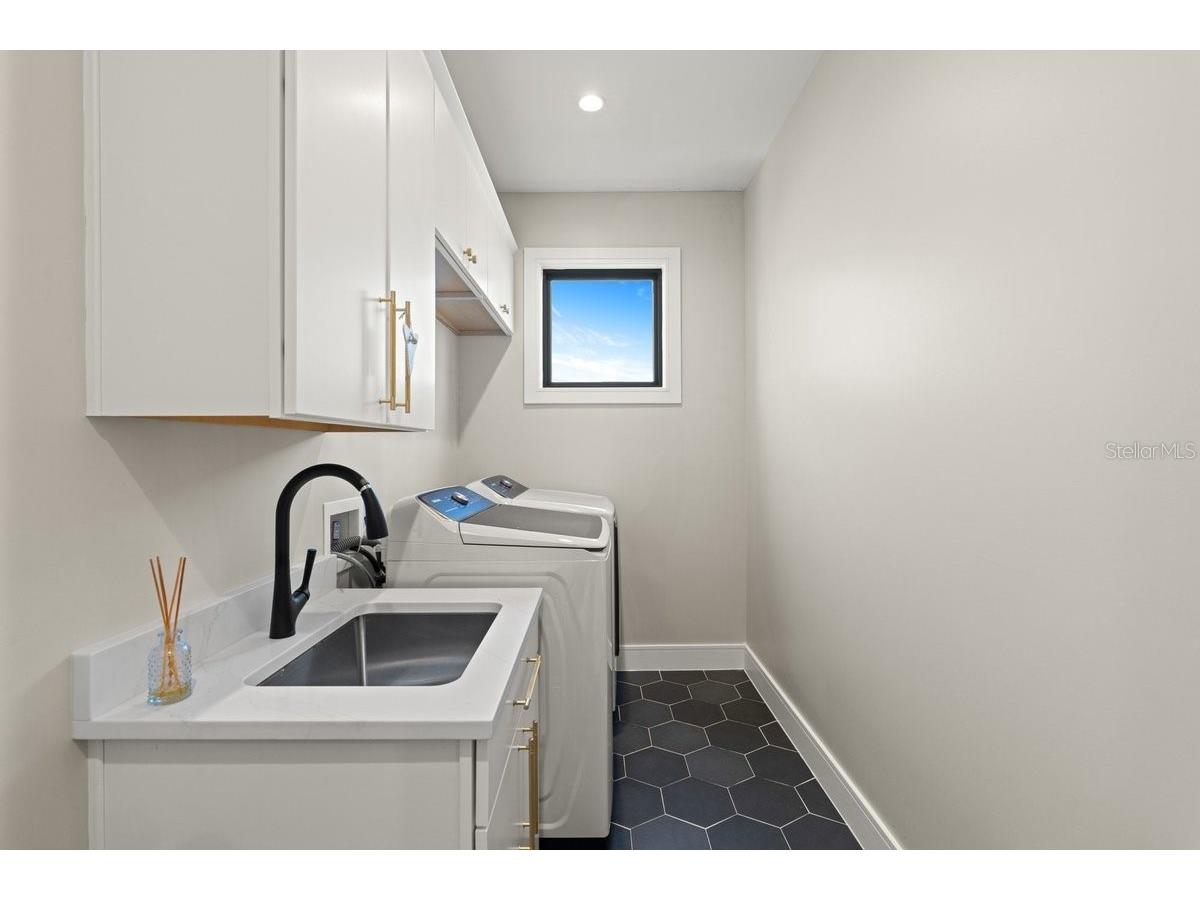 552 S Peninsula Avenue New Smyrna Beach FL 32169 NS1087459 image47