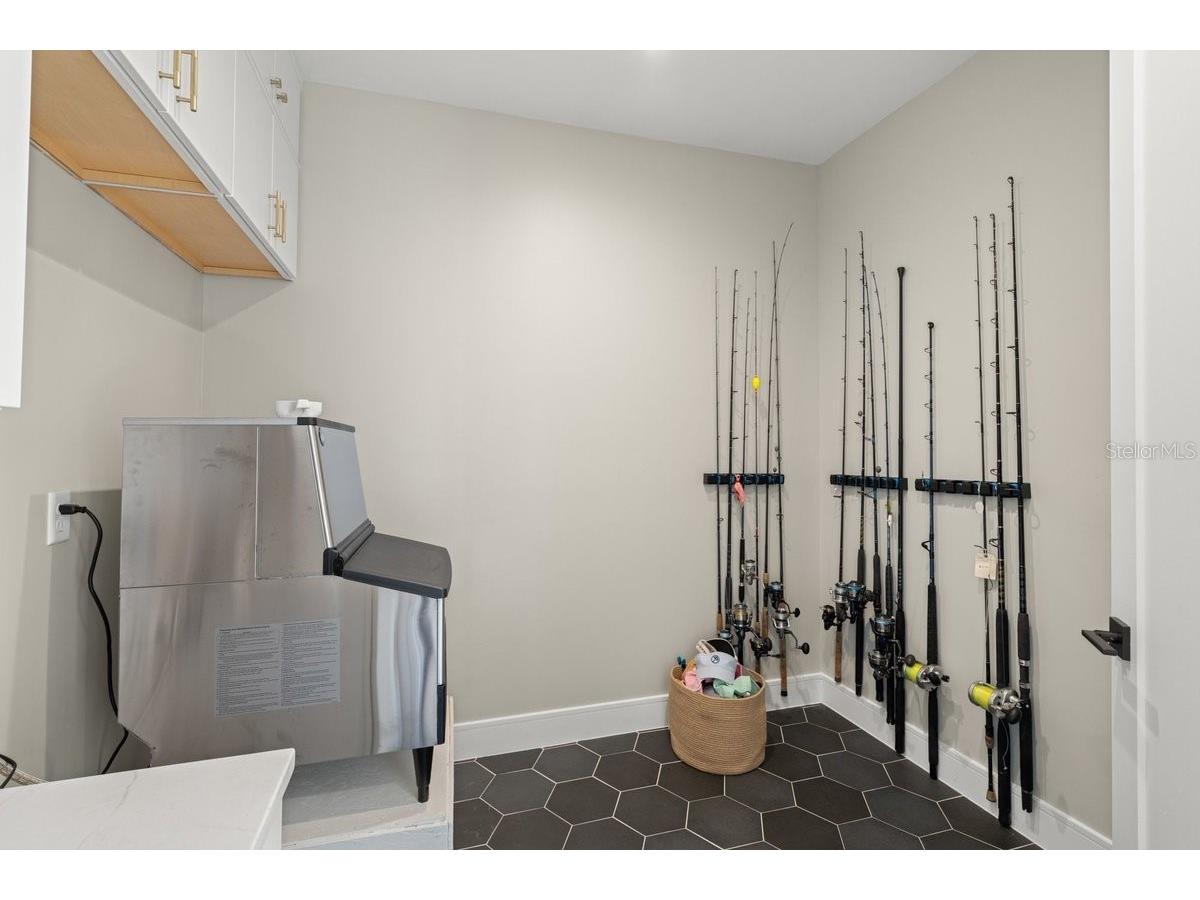 552 S Peninsula Avenue New Smyrna Beach FL 32169 NS1087459 image49