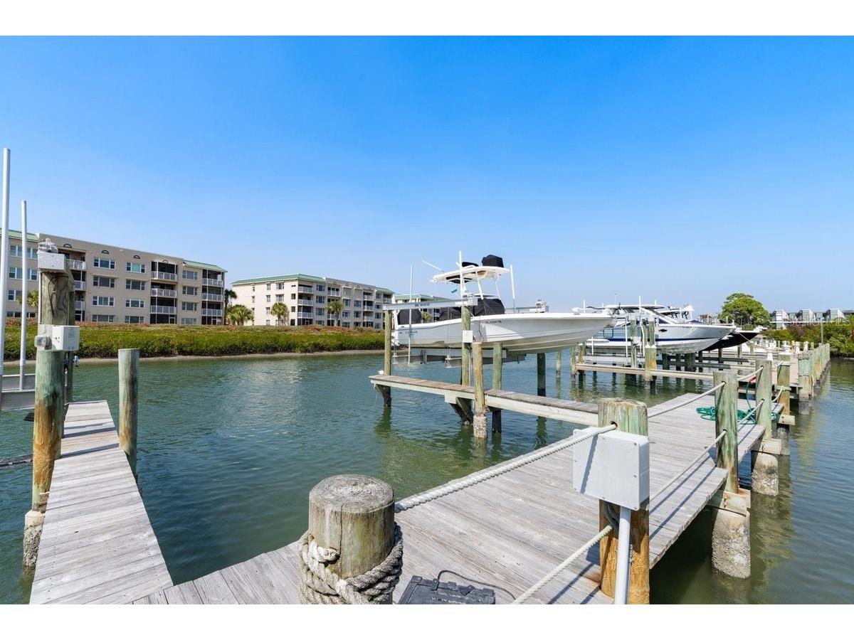 552 S Peninsula Avenue New Smyrna Beach FL 32169 NS1087459 image8