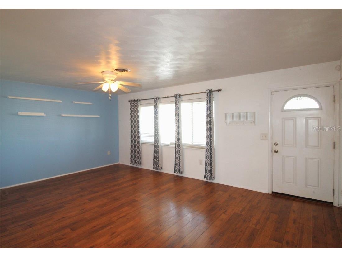 552 Sheridan Drive Venice FL 34293 A4668787 image3