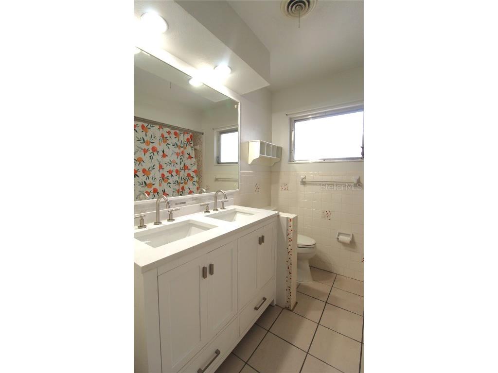 552 Sheridan Drive Venice FL 34293 A4668787 image7