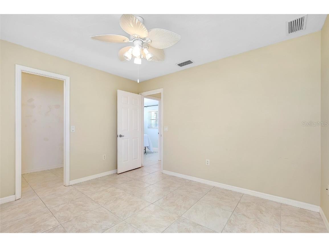 552 Silk Oak Drive, Venice, FL, 34293 MLS N6130207 Edina Realty