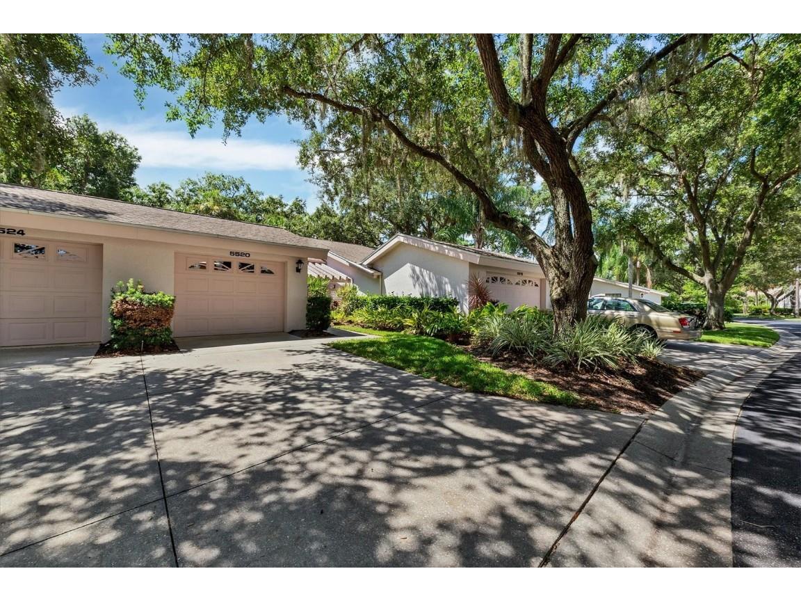 5520 Hampstead Heath #4 Sarasota FL 34235 A4509556 image1