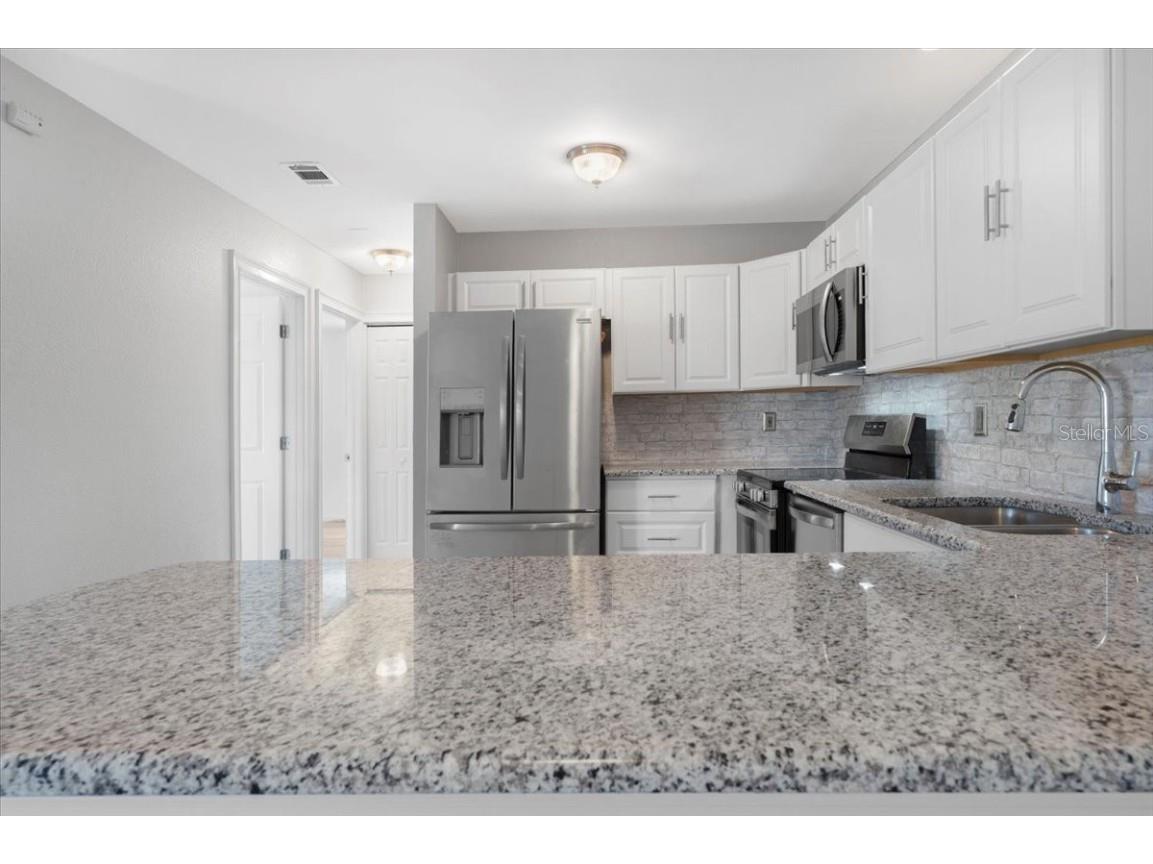 5520 Kenwood Drive North Port FL 34287 C7509081 image13