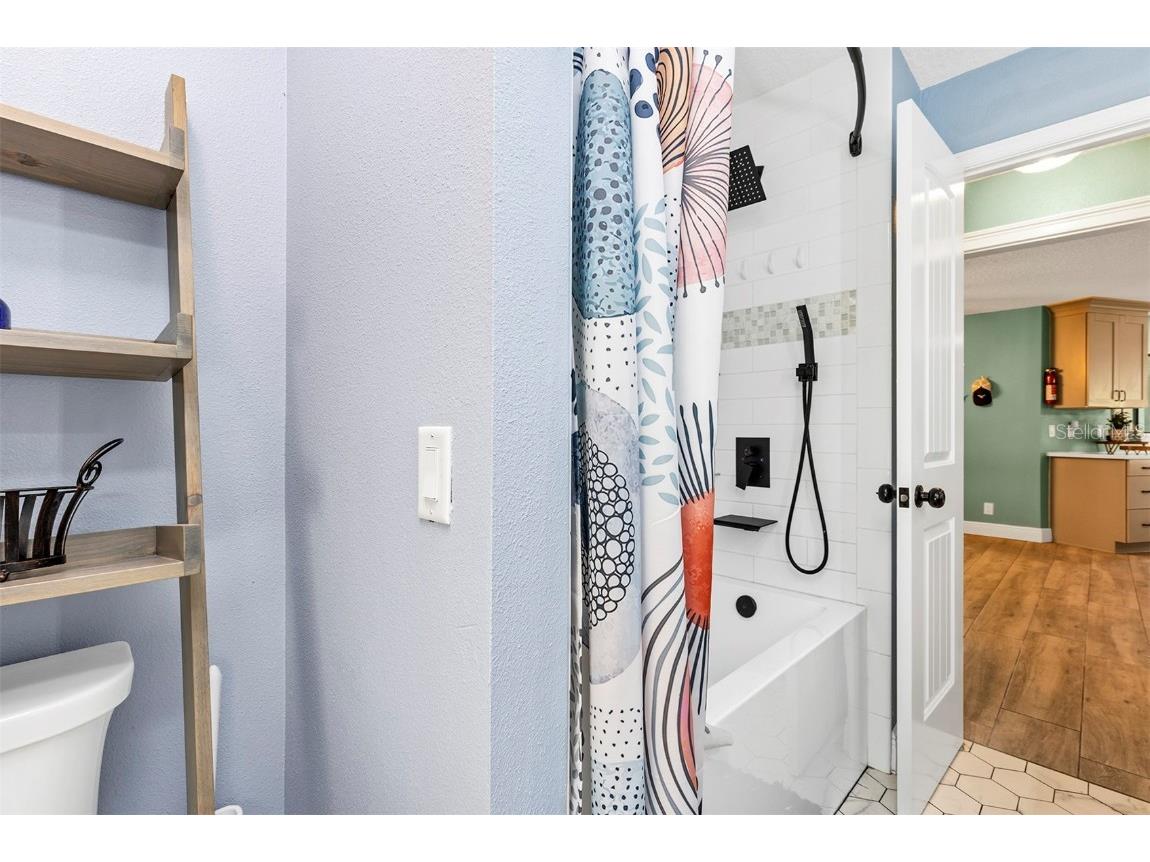 5520 NE 2nd Lane Ocala FL 34470 OM714088 image34