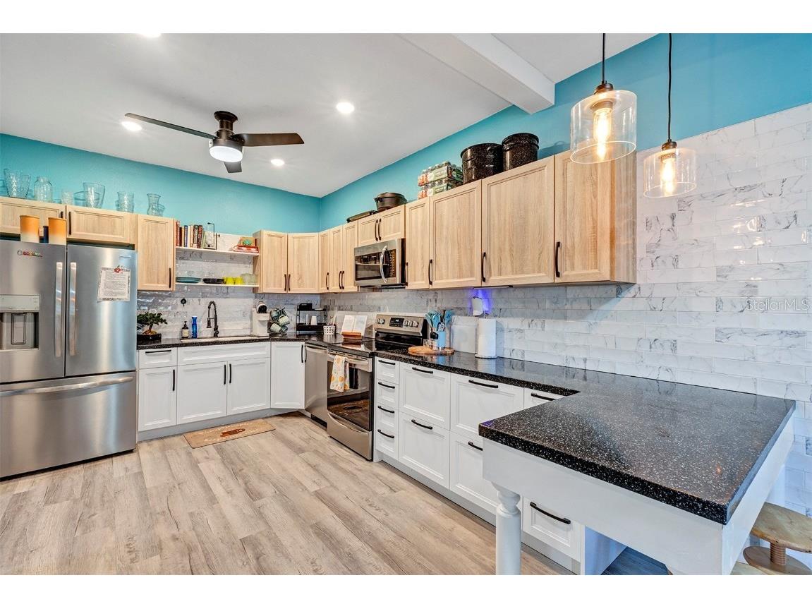 5520 NE 2nd Lane Ocala FL 34470 OM714088 image61