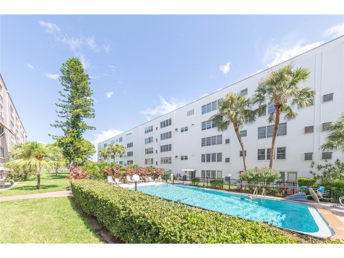 5521 80th Street N #106 Saint Petersburg FL 33709 U8172958 image1